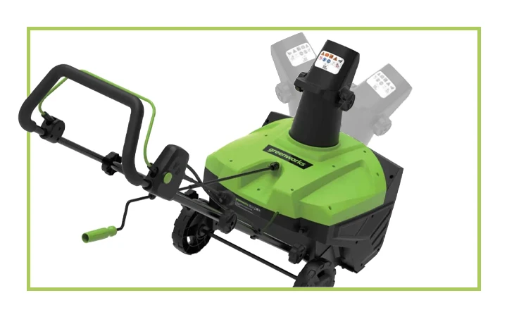 Разгрузочный желоб снегоуборщика вращается на 180 градусов Разгрузочный желоб снегоуборщика вращается на 180 градусов для изменения направления выброса снега.