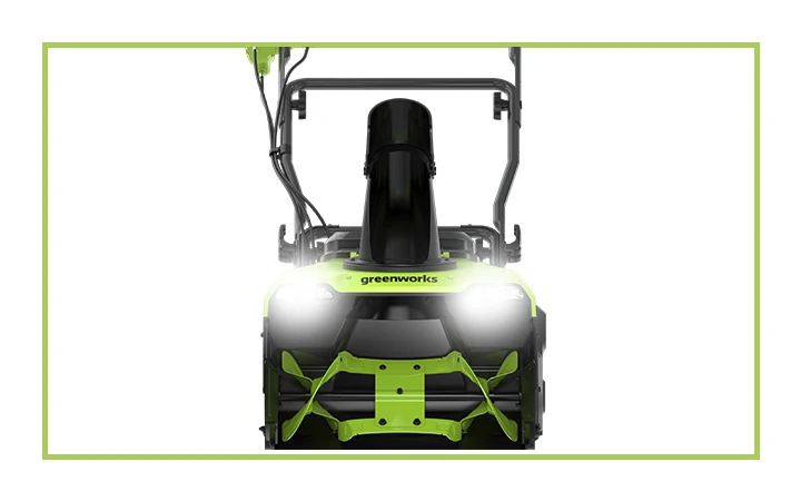 Наличие на корпусе двух ярких светодиодных фар дает возможность работать в условиях малой освещенности