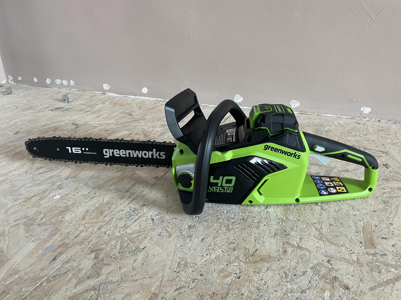  Цепная пила аккумуляторная Greenworks GD40CS18K2, 40V, 40 см, бесщеточная,  до 1,8 КВТ, с АКБ 2АЧ и ЗУ фото №2 от Гость (08.03.2023)